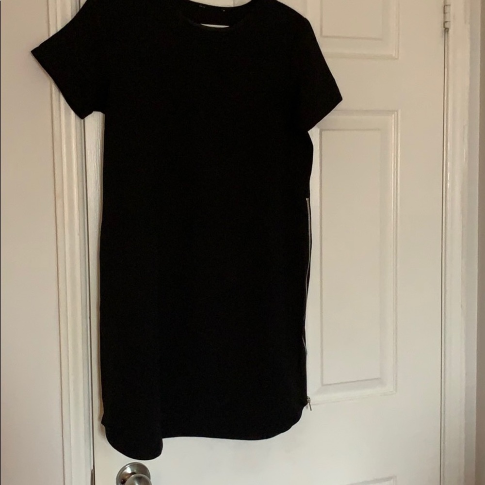 Black Dress Zip sides